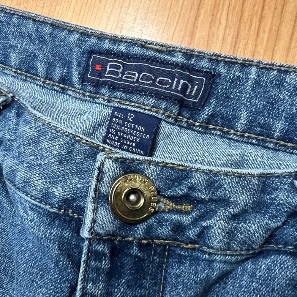 Baccini Denim Button Trim Studded Capri Pants Size 12 - Picture 10 of 12